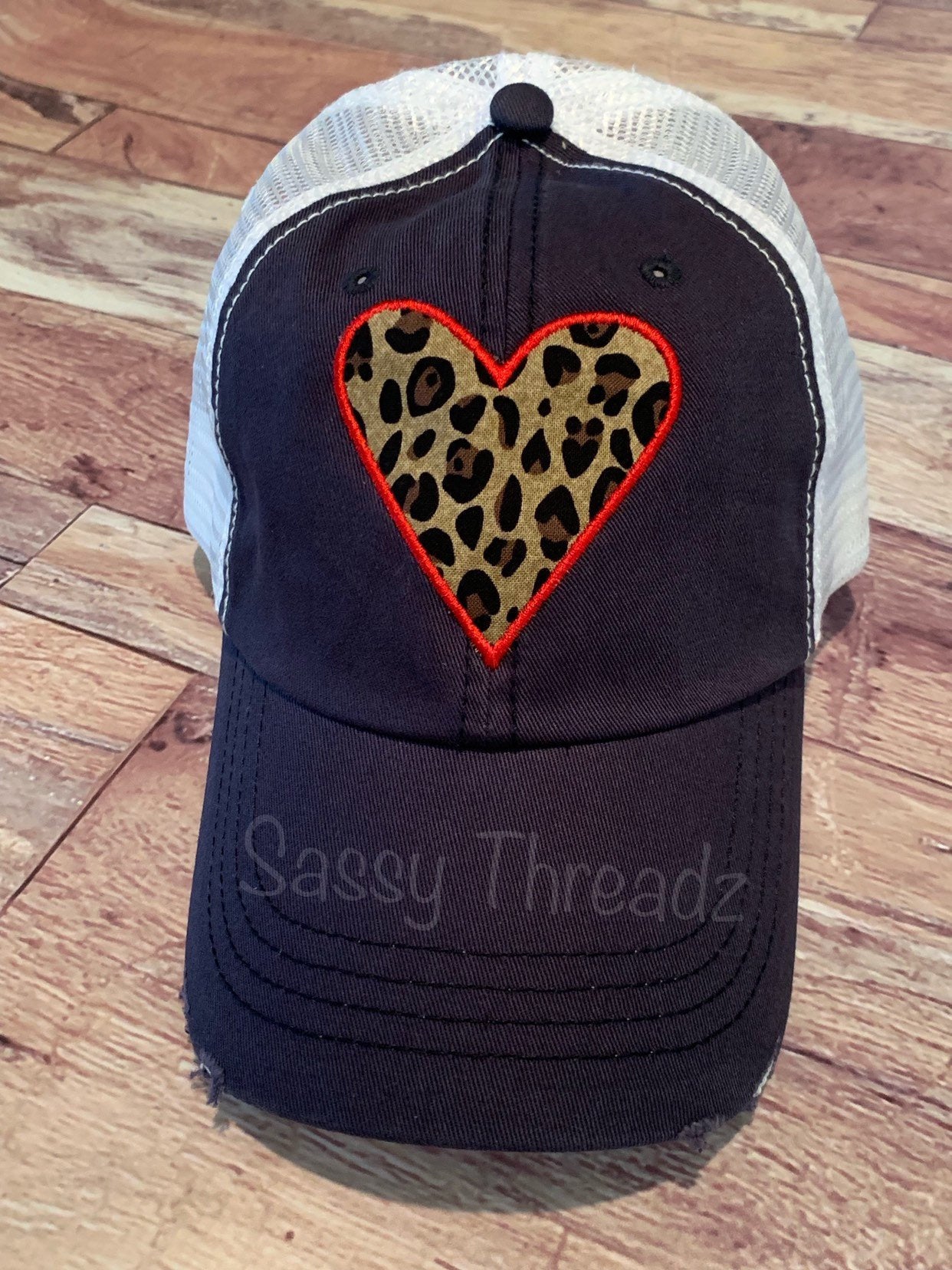 Leopard Heart Trucker Hat - Sassy Threadz