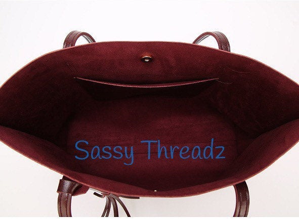 Monogrammed Vegan Leather Tote Purse with Tassel - Sassy Threadz